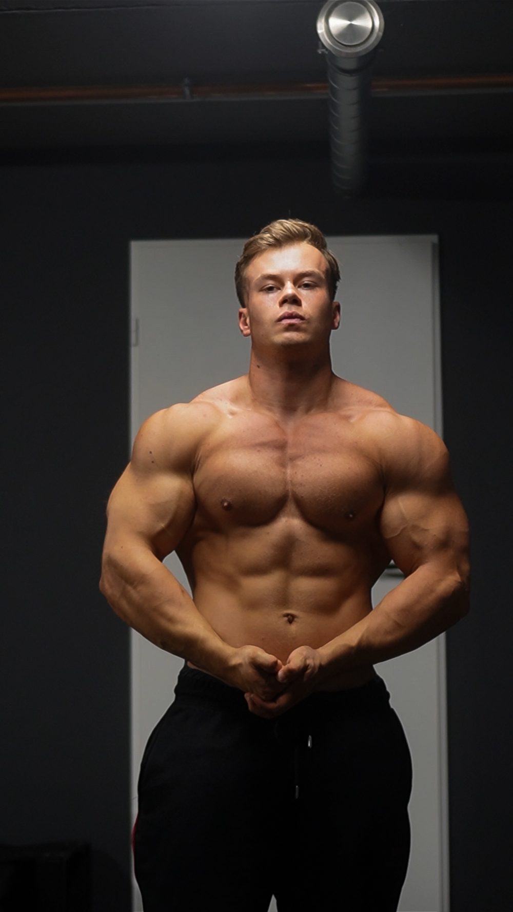 Moritz in Front-Pose